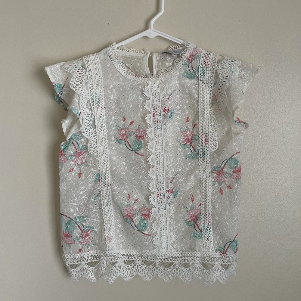 NWT Chicwish Crochet Lace Top Small